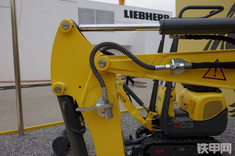 威克诺森EZ17挖掘机局部