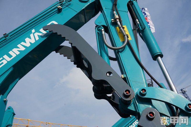 山河智能SWE40UB挖掘机局部