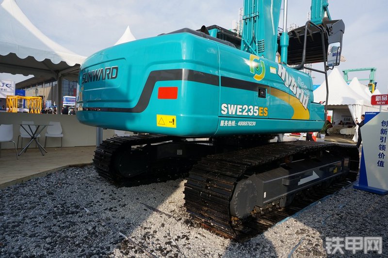 山河智能SWE235ES挖掘机整机外观