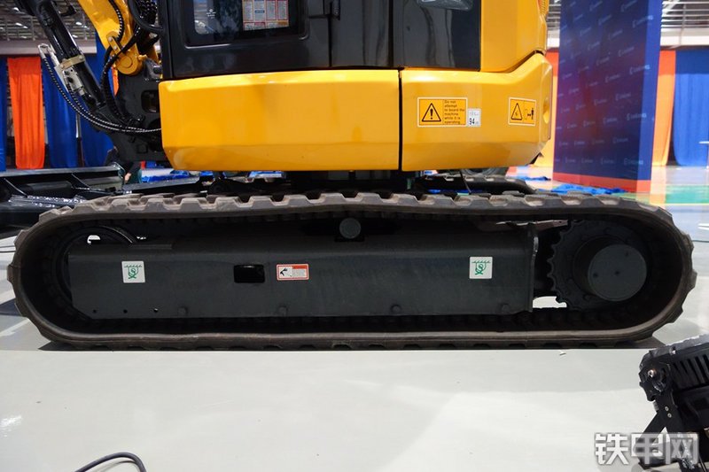 柳工CLG9035E挖掘机局部