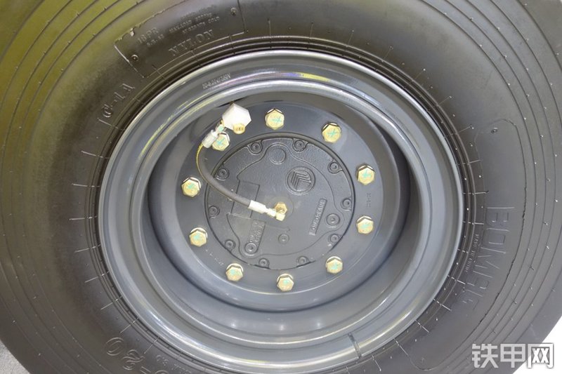 宝马格BW27RH压路机局部