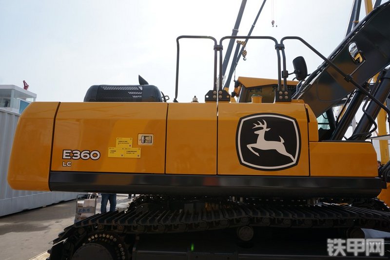 约翰迪尔E360LC挖掘机整机外观
