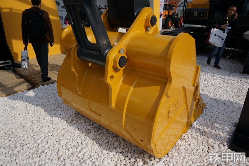 约翰迪尔E360LC挖掘机局部