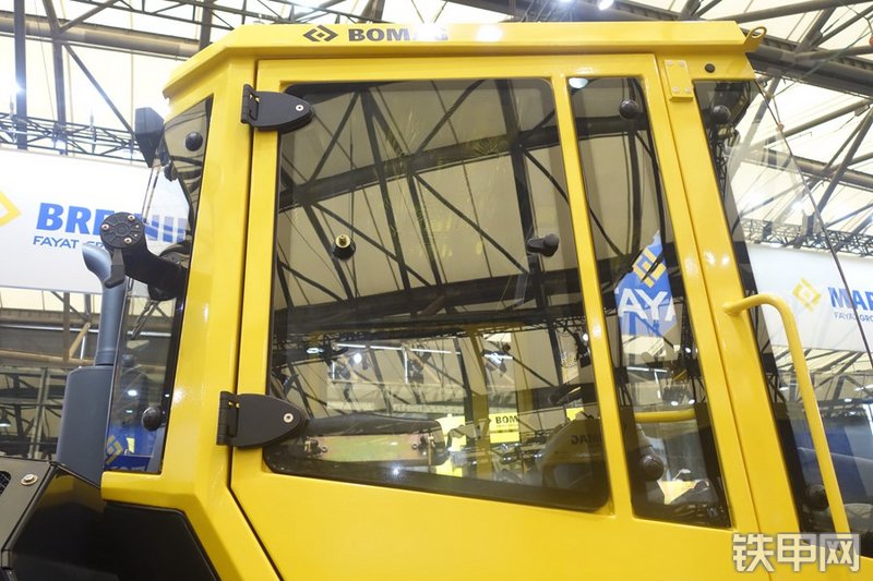 宝马格BW27RH压路机局部