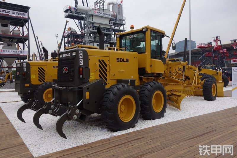 山东临工G9190平地机整机外观