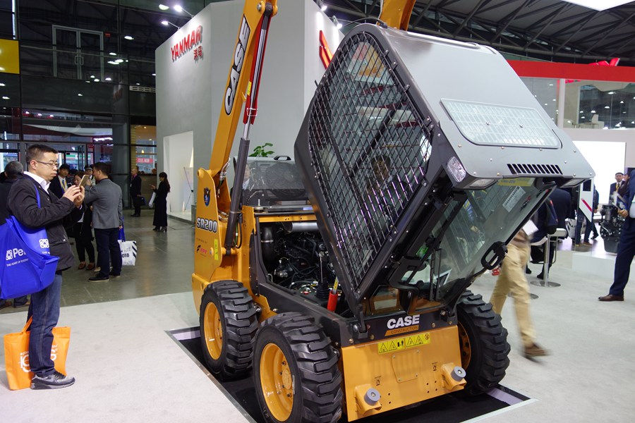 凯斯sr200滑移装载机