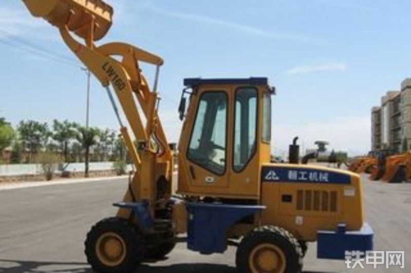 朝工机械lw160轮式装载机
