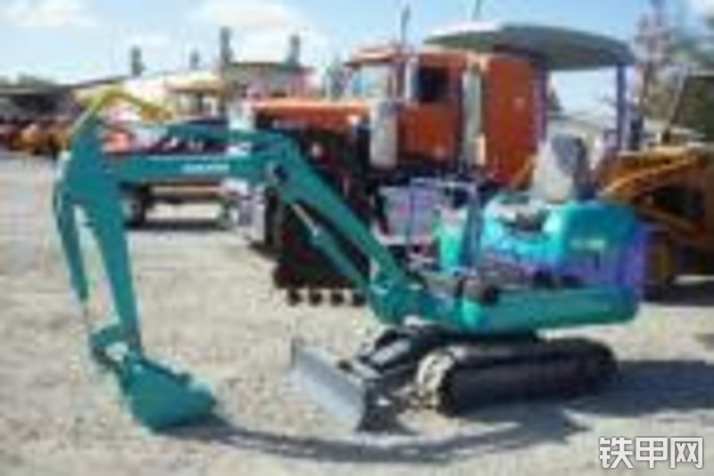 小松pc15r-8履带式挖掘机