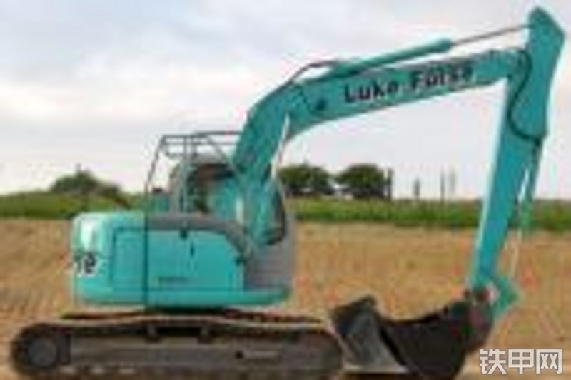 神钢135SR-LC履带式挖掘机