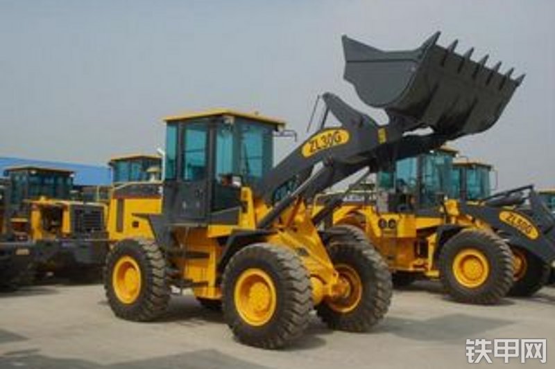 徐工zl30g轮式装载机