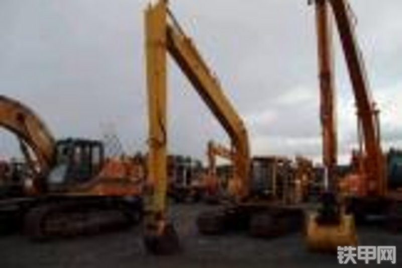 日立ex150lc-5履带式挖掘机