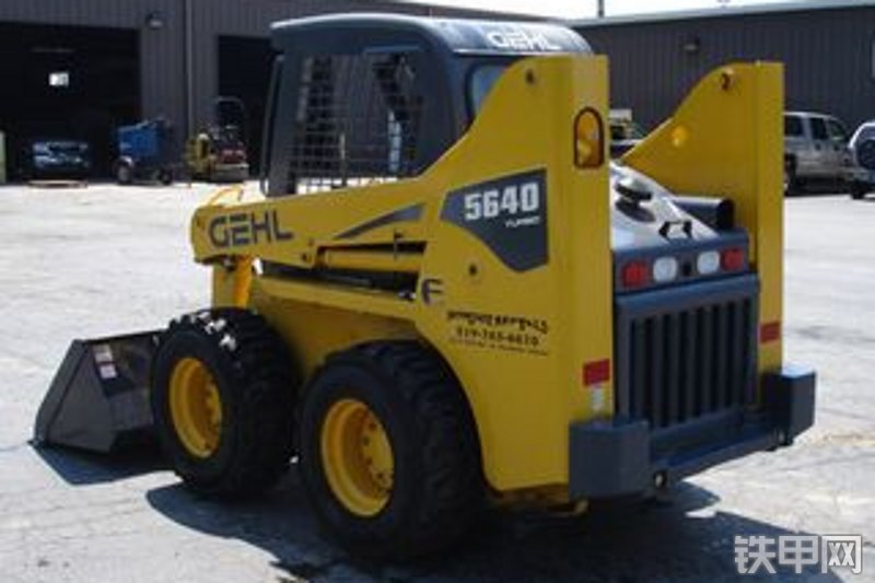 盖尔gehl5640e轮式滑移装载机