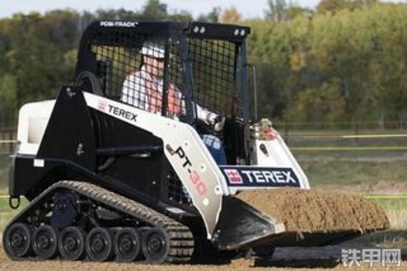 特雷克斯asvpt30履带滑移装载机