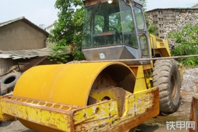 徐工yz18jd单钢轮压路机