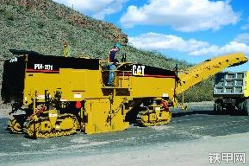 卡特彼勒pm201铣刨机
