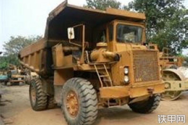 小松hd200-2矿用自卸车