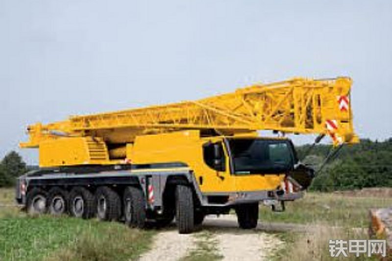 利勃海尔ltm1150-6.1全路面汽车起重机