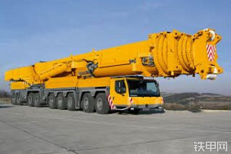 利勃海尔ltm11200-9.1全路面汽车起重机