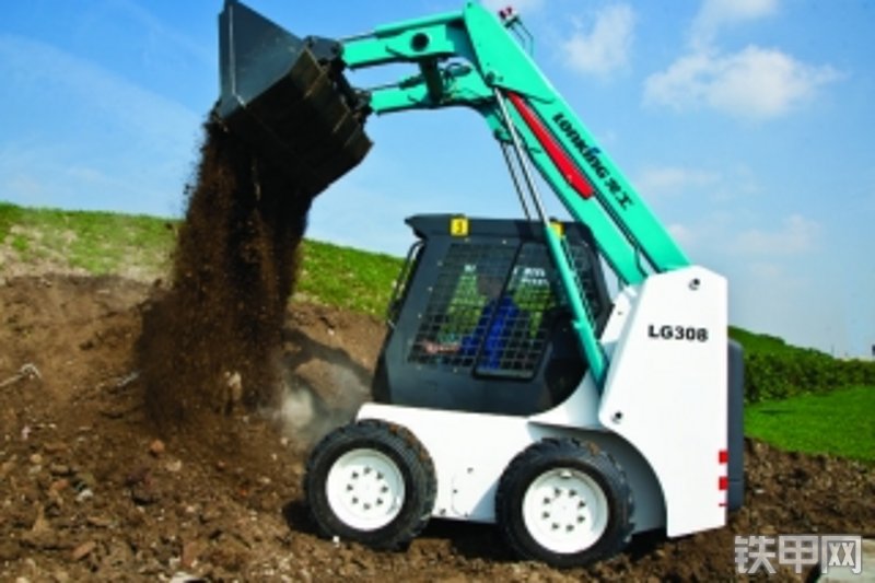 龙工lg308轮式滑移装载机