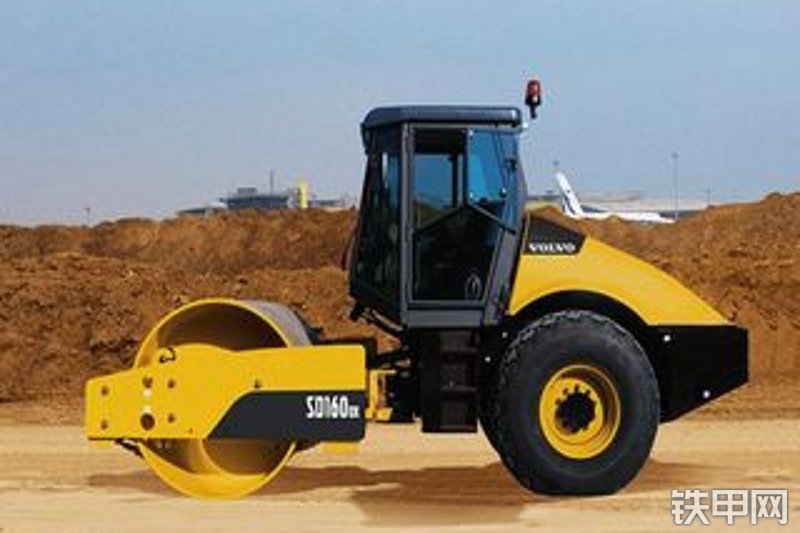 沃尔沃sd160f单钢轮压路机