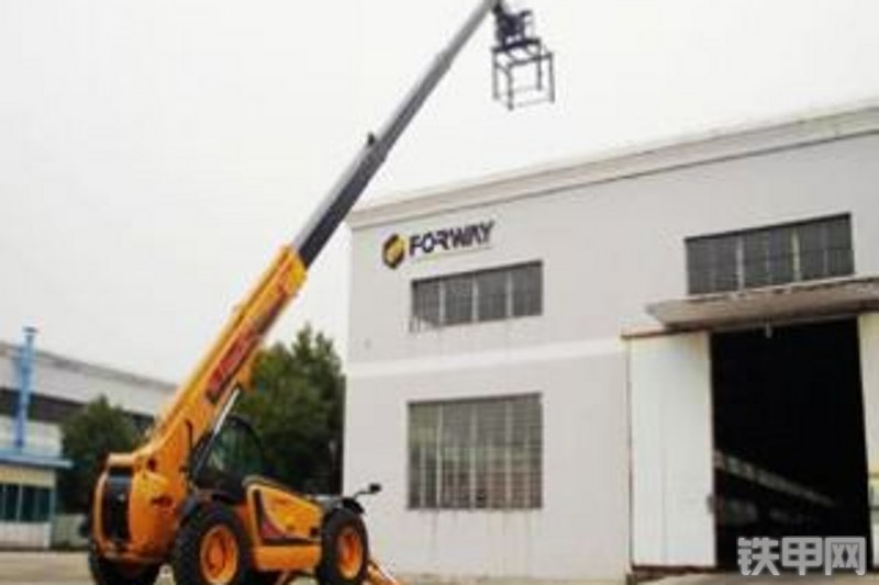 福威重工fth4517伸缩臂叉车