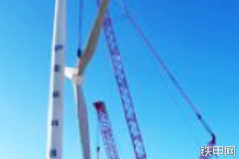 抚挖重工quy650履带式起重机