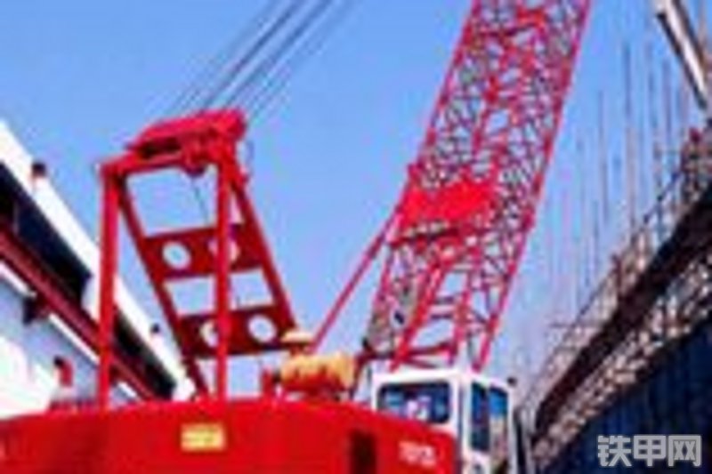 抚挖重工quy35履带式起重机