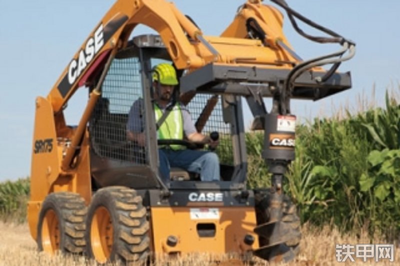 凯斯sr175轮式滑移装载机