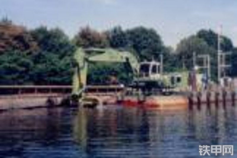 利勃海尔p974blitronic履带式挖掘机