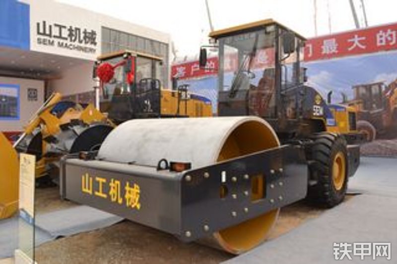 山工sem8222单钢轮压路机