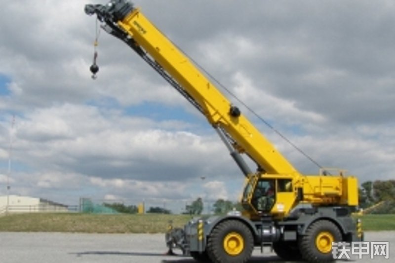 马尼托瓦克rt765e-2越野轮胎起重机