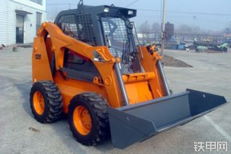 威肯gm1205轮式滑移装载机