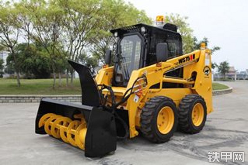 福威重工forwayws75轮式滑移装载机