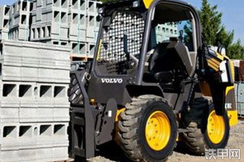 沃尔沃volvomc60c轮式滑移装载机