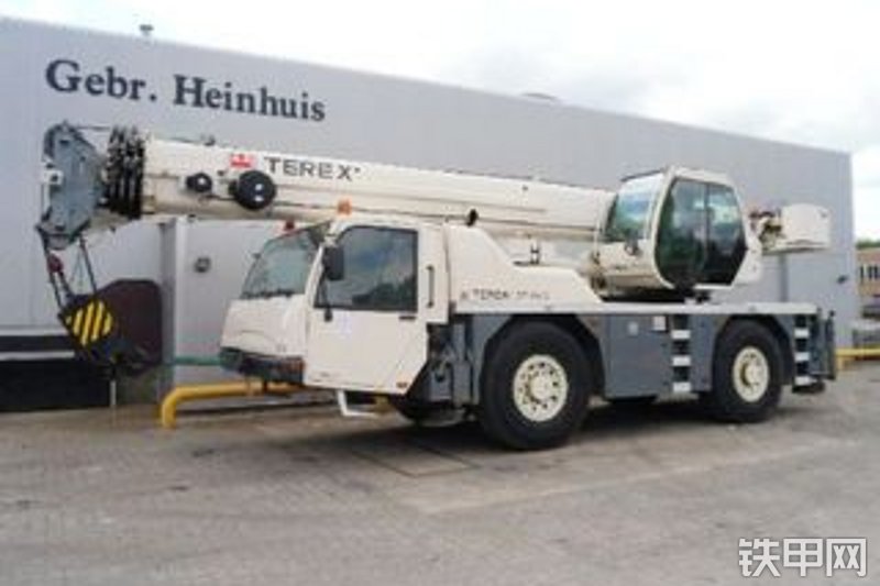 特雷克斯ac35全路面汽车起重机