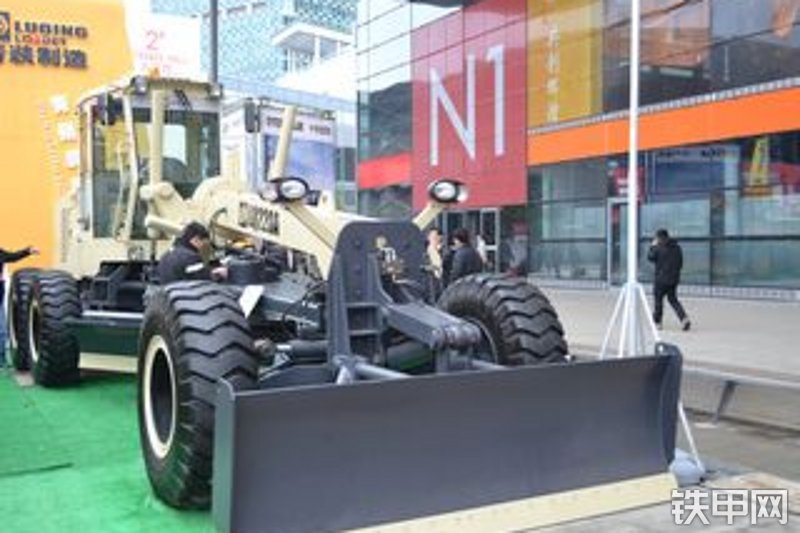 鲁青lq220a平地机