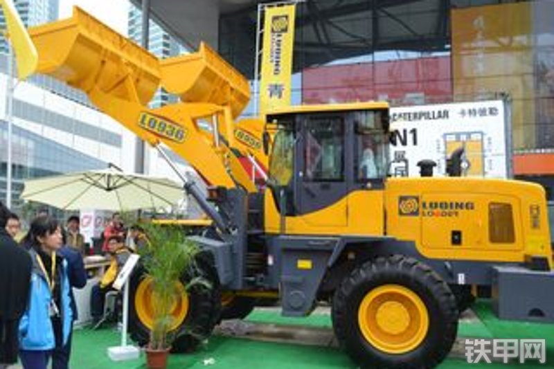 鲁青lq936轮式装载机