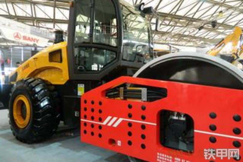 三一重工ssr360单钢轮压路机