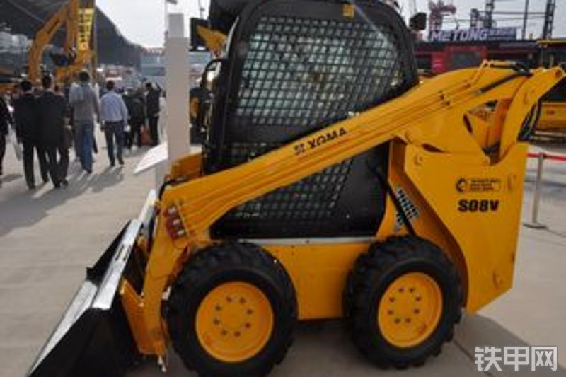 厦工s08v轮式滑移装载机