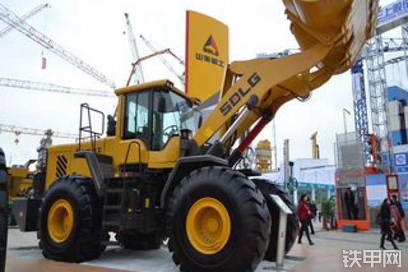 山东临工lg89轮式装载机