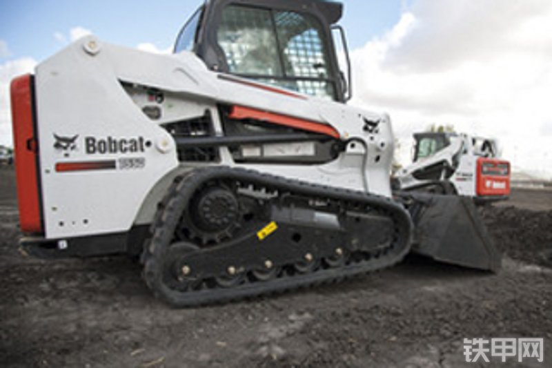 山猫bobcatt550履带滑移装载机