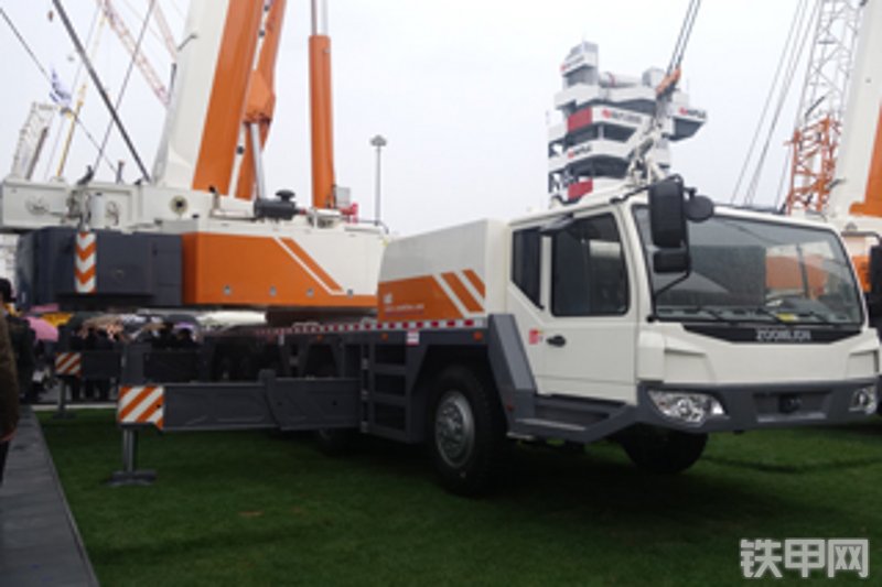 中联重科qy110v汽车起重机