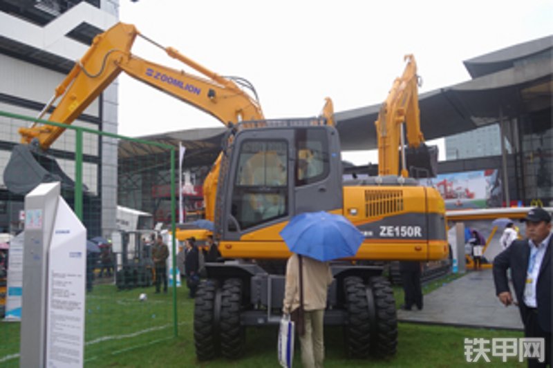 中联重科ze150r轮式挖掘机