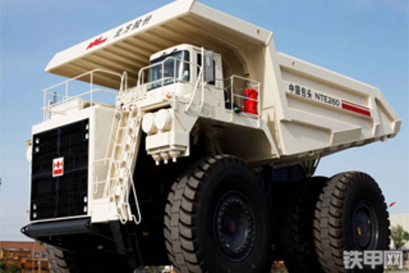 北方股份nte260矿用自卸车