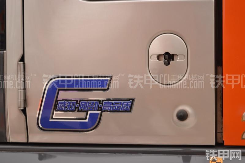 日立ZX260LCH-3G挖掘机局部