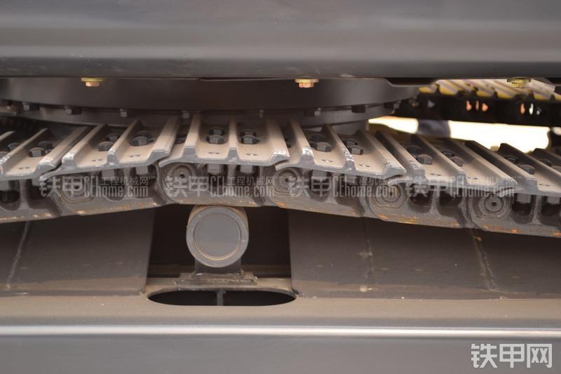 山重建机JCM906D挖掘机局部