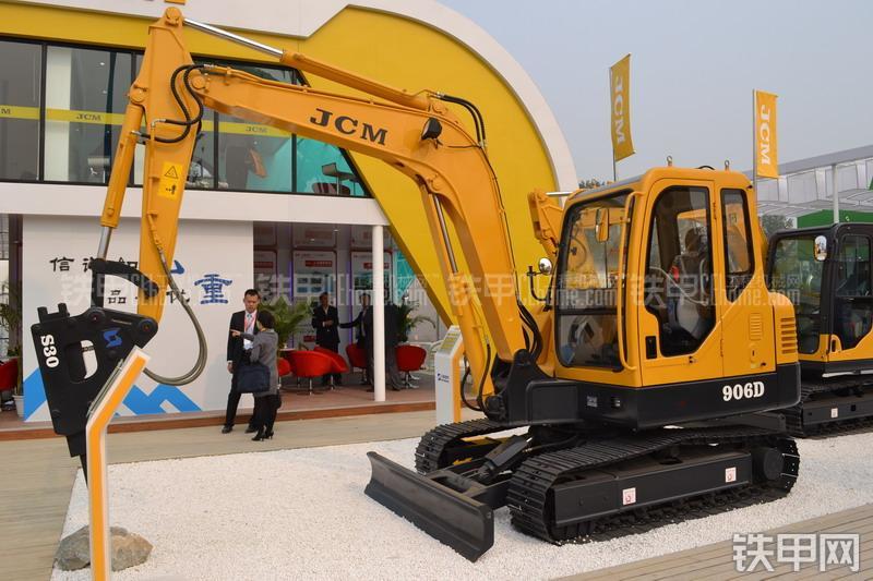 山重建机JCM906D挖掘机整机外观