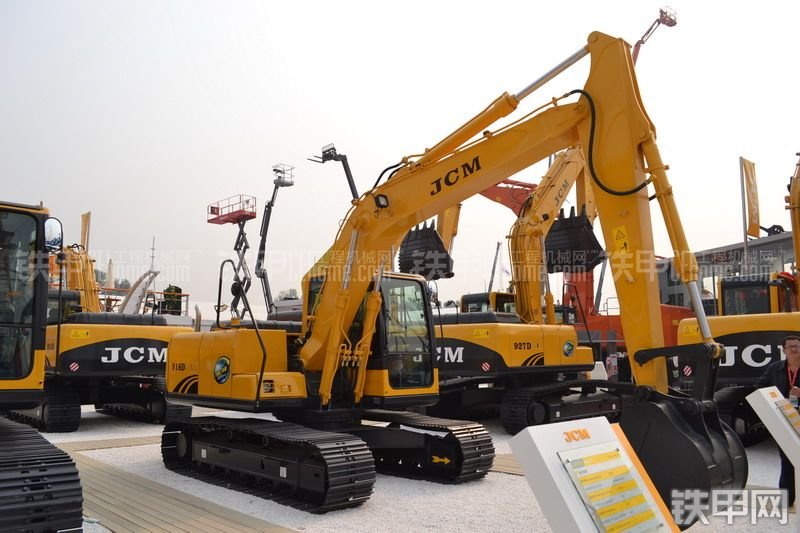 山重建机JCM916D挖掘机整机外观