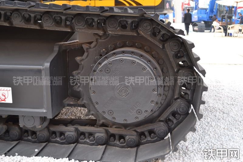 山重建机JCM927D挖掘机局部