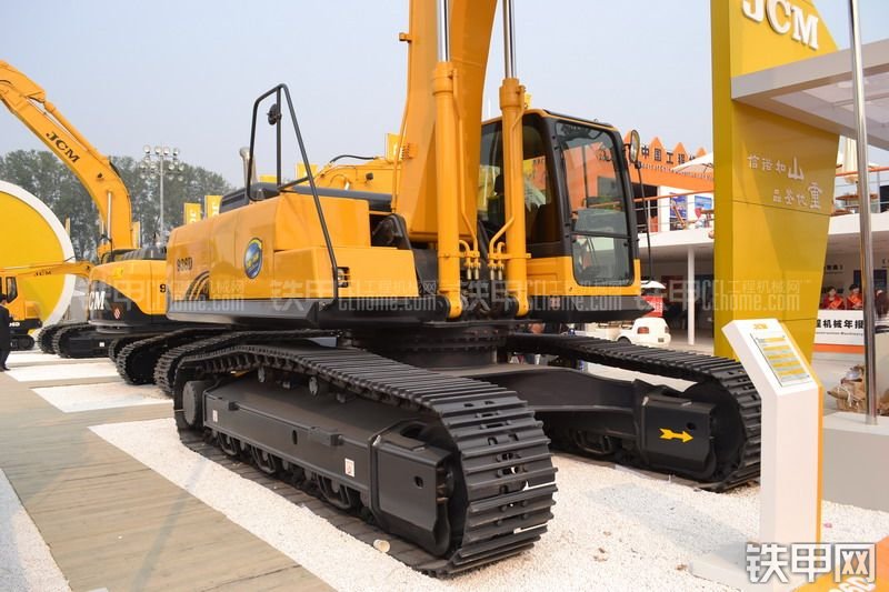 山重建机JCM936D挖掘机整机外观